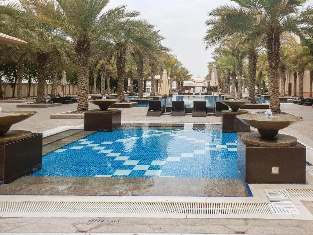 Royal Club By Rvhr, Grandeur Residence Crescent Palm Jumeirah Dubai Exterior foto